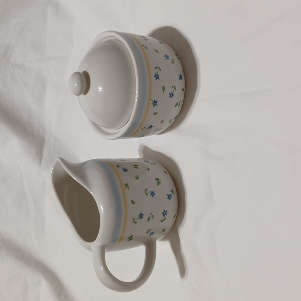 Melissa Creamer & Sugar Bowl W/ Lid By PFALTZGRAFF Floral With Yellow Blue Bands